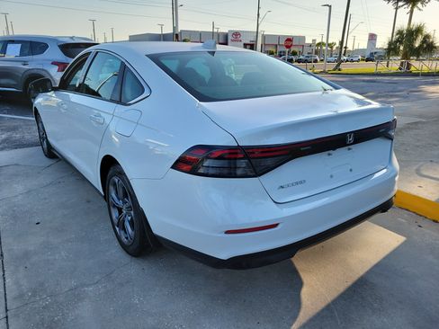 Used 2023 Honda Accord EX image 2