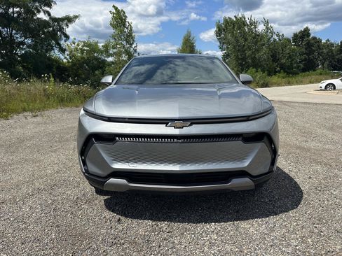 Used 2024 Chevrolet Equinox EV LT AWD/4WD image 19