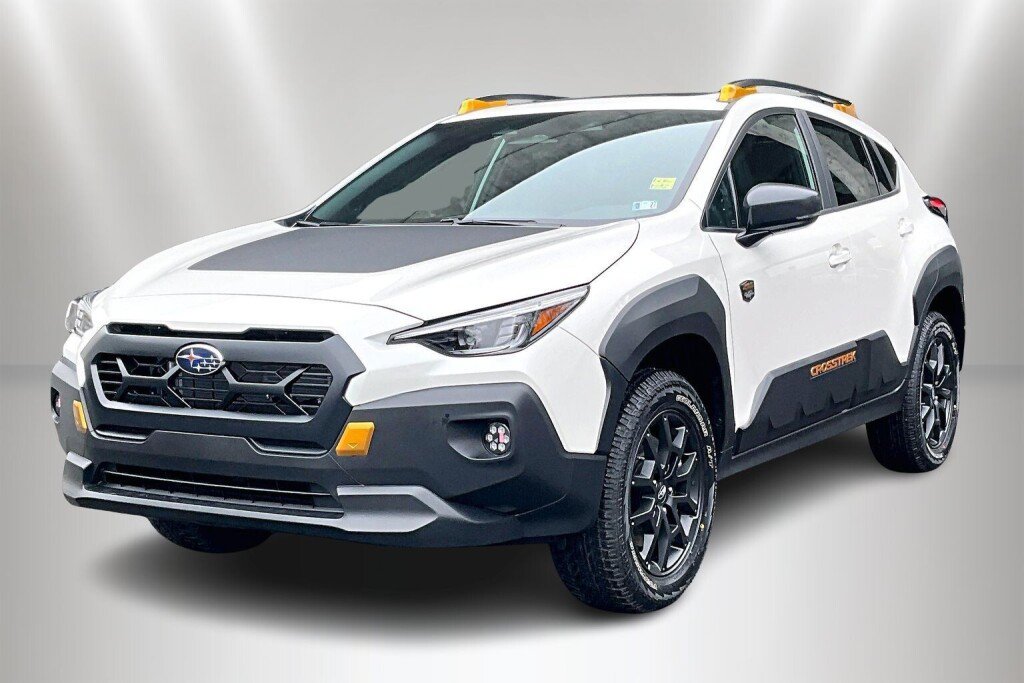 New 2026 Subaru Crosstrek 2.5i Wilderness w/ Crosstrek Mirror Package AWD/4WD image 2