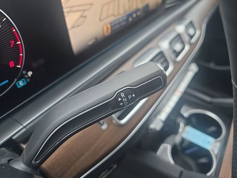 New 2026 Mercedes-Benz GLS 450 4MATIC image 24