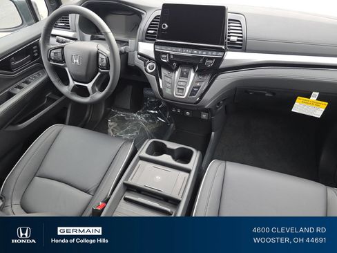 New 2026 Honda Odyssey Touring image 24