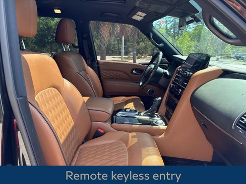 Certified 2024 INFINITI QX80 Sensory w/ Cargo Package AWD/4WD image 7