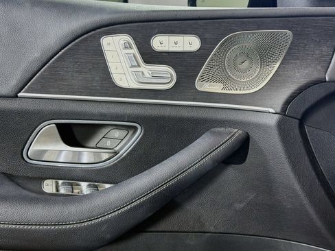 Used 2025 Mercedes-Benz GLS 450 4MATIC image 21