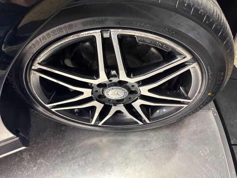 Used 2013 Mercedes-Benz C 300 4MATIC Sedan image 33