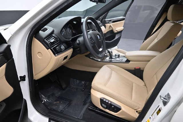 Used 2018 BMW X4 xDrive28i AWD/4WD image 17