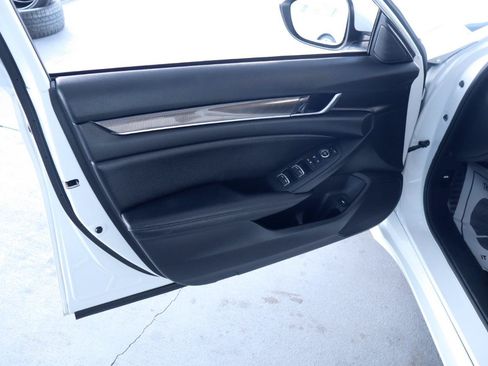 Used 2019 Honda Accord Sport image 12