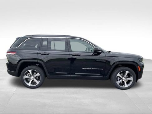 New 2026 Jeep Grand Cherokee Limited AWD/4WD image 18