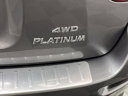 Used 2019 Nissan Pathfinder Platinum image 35