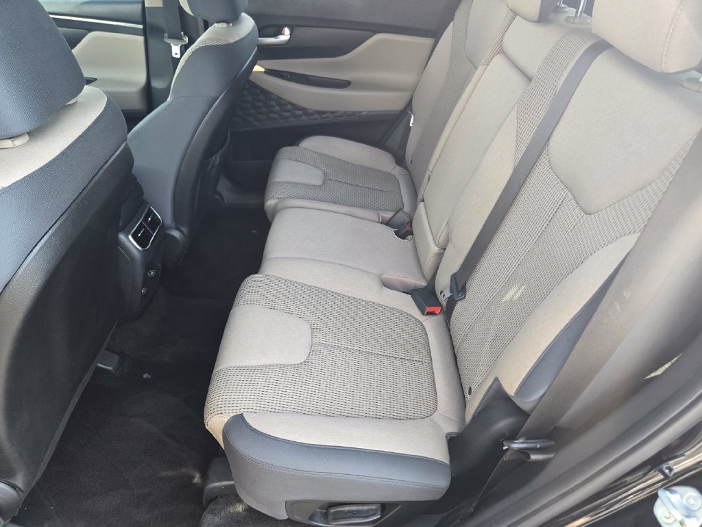 Used 2023 Hyundai Santa Fe SEL FWD image 13