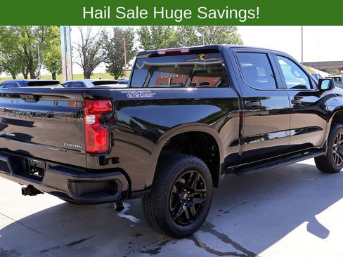 Used 2025 Chevrolet Silverado 1500 Custom Trail Boss AWD/4WD image 9