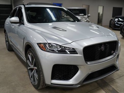 Used 2019 Jaguar F-PACE SVR AWD/4WD image 7