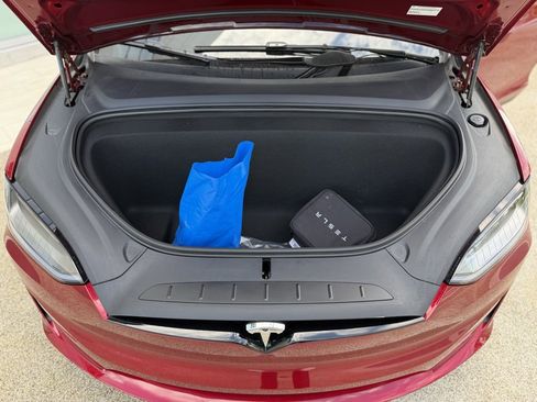 Used 2024 Tesla Model X image 6