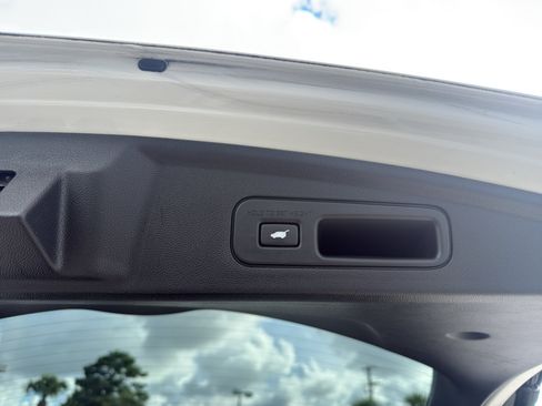 Certified 2023 Acura MDX FWD image 10
