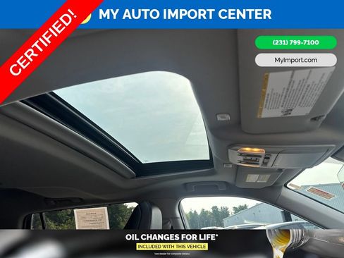 Certified 2025 Toyota Highlander XLE AWD/4WD image 32