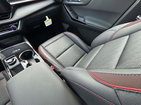New 2026 Chevrolet Equinox RS AWD/4WD image 15