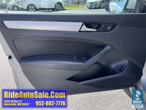 Used 2012 Volkswagen Passat 2.5 SE FWD image 9