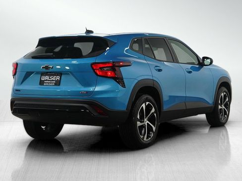 Used 2025 Chevrolet Trax RS w/ Driver Confidence Package image 5