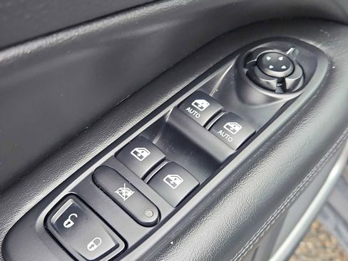 Used 2020 Jeep Compass Altitude image 25