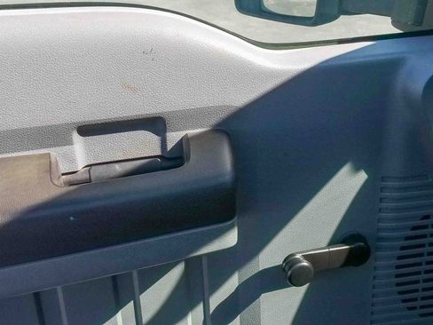 Used 2014 Ford F450 XL w/ Trailer-Tow Package image 13