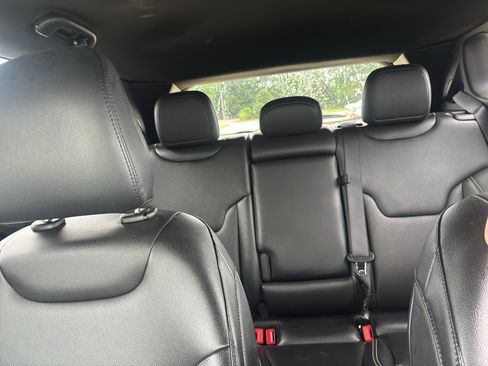 Used 2025 Jeep Compass Limited AWD/4WD image 15