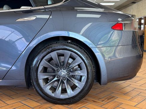 Used 2020 Tesla Model S Long Range Plus AWD/4WD image 13
