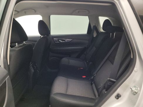 Used 2020 Nissan Rogue SV AWD/4WD image 18