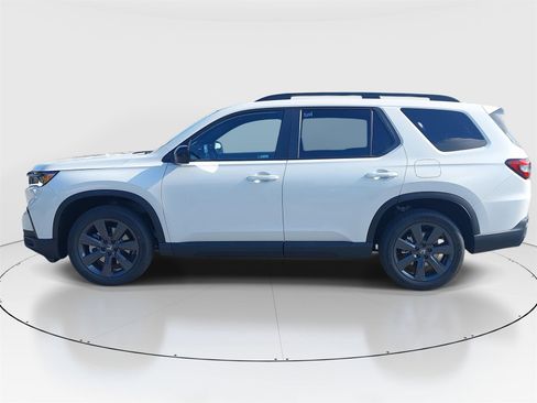 New 2025 Honda Pilot Sport image 8
