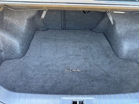 Used 2014 Nissan Altima 2.5 SL w/ Technology Package image 11