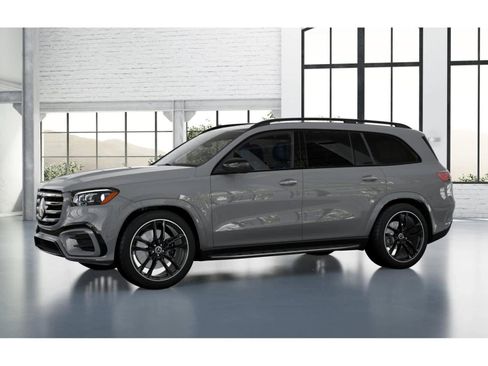 Used 2026 Mercedes-Benz GLS 580 4MATIC image 35