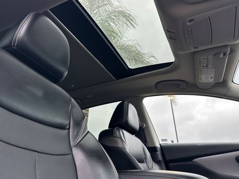 Used 2023 Nissan Murano SL w/ SL Moonroof Package image 21