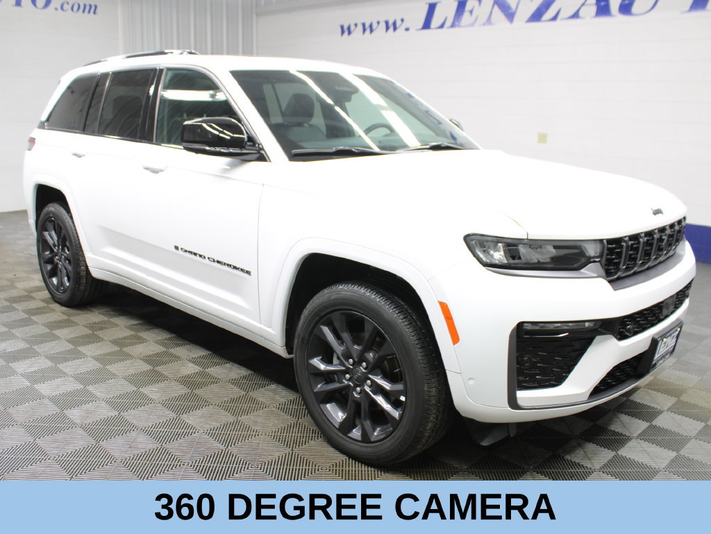 Used 2026 Jeep Grand Cherokee Limited AWD/4WD image 3