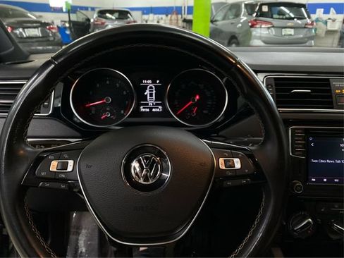 Used 2016 Volkswagen Jetta Sport w/ Lighting Package FWD image 22