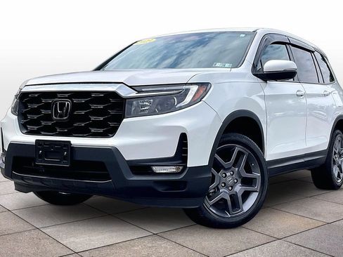 Used 2023 Honda Passport EX-L image 2