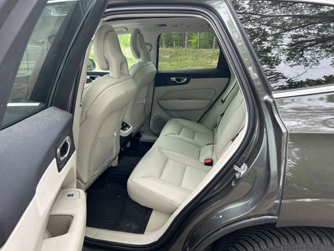 Used 2018 Volvo XC60 T6 Inscription w/ Convenience Package AWD/4WD image 20