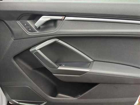Used 2021 Audi Q3 2.0T Premium Plus image 26