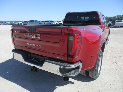 New 2026 GMC Sierra 3500 SLT w/ SLT Premium Package AWD/4WD image 5