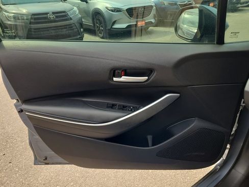Used 2021 Toyota Corolla SE FWD image 18