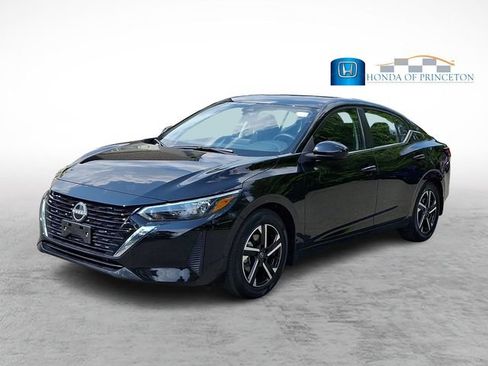 Used 2025 Nissan Sentra SV FWD image 3