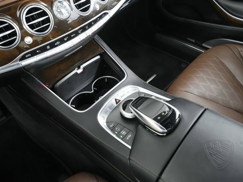 Used 2016 Mercedes-Benz Maybach S 600 image 20