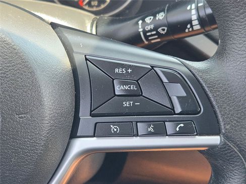 Used 2022 Nissan Altima 2.5 SV FWD image 32