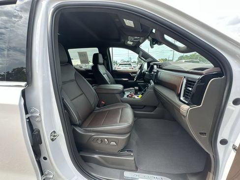 Used 2023 GMC Sierra 1500 Denali AWD/4WD image 13
