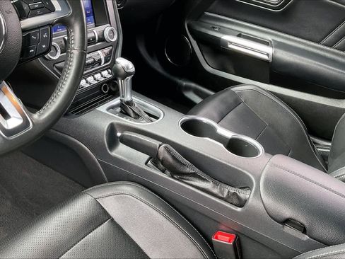 Used 2022 Ford Mustang Premium image 16