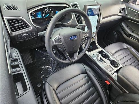 Used 2021 Ford Edge SEL w/ Convenience Package image 10