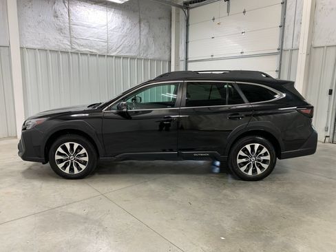 Used 2024 Subaru Outback Limited AWD/4WD image 22