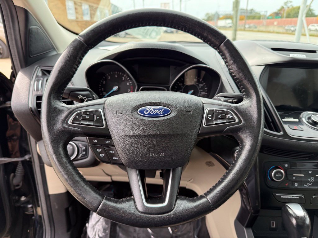 Used 2017 Ford Escape Titanium AWD/4WD image 30