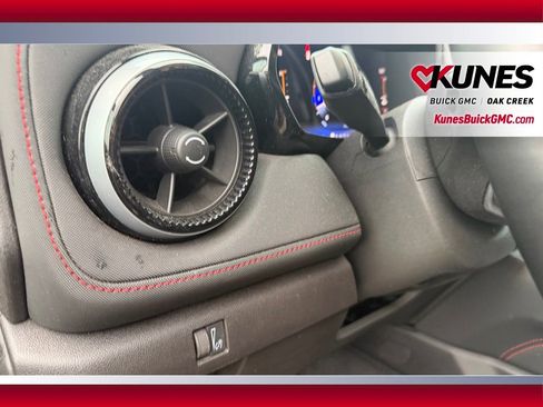 Used 2023 Chevrolet Colorado Z71 w/ Z71 Convenience Package 2 AWD/4WD image 10