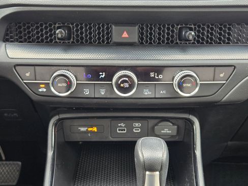 Used 2024 Honda CR-V EX image 18