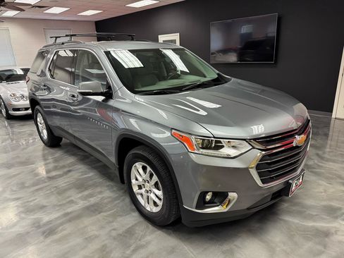 Used 2019 Chevrolet Traverse LT AWD/4WD image 3