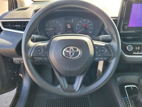Used 2023 Toyota Corolla LE FWD image 21