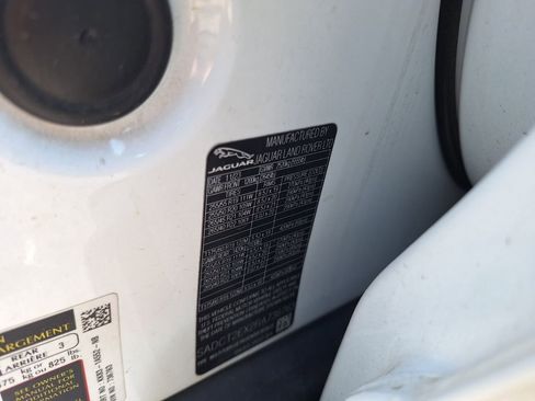 Used 2024 Jaguar F-PACE R-Dynamic S image 30